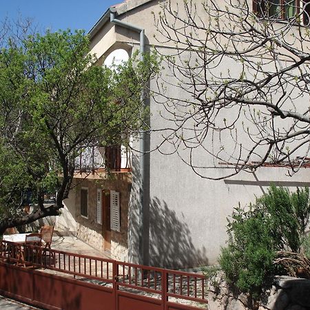 Apartments Mia Starigrad Paklenica Exteriör bild