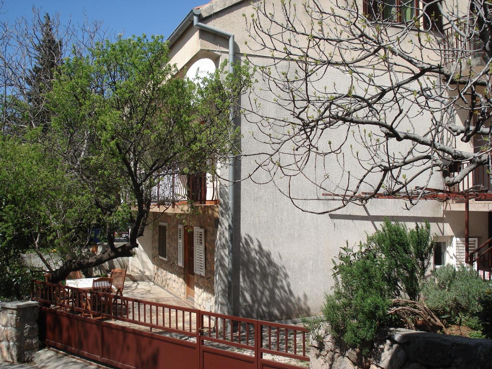 Apartments Mia Starigrad Paklenica Exteriör bild